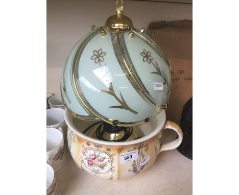 Chamber pot and a lamp 