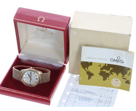 Omega 9ct automatic gentleman's bracelet wristwatch, milled bezel, silvered dial with baton markers, day/date apertures and s
