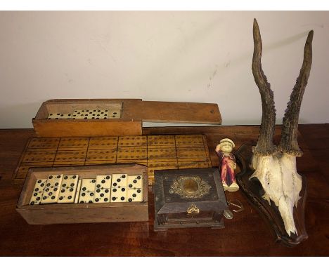 A miscellany to include dominoes, cribbage, mounted horns etc. 