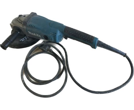Makita 230ml GA9020S grinder in working order