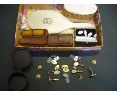 A 19th century walnut snuff box, a cased amber cheroot holder, a quantity of 9 carat gold, silver and other metal cufflinks a