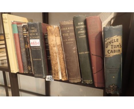 Mixed vintage and antiquarian books including VETINARY examples