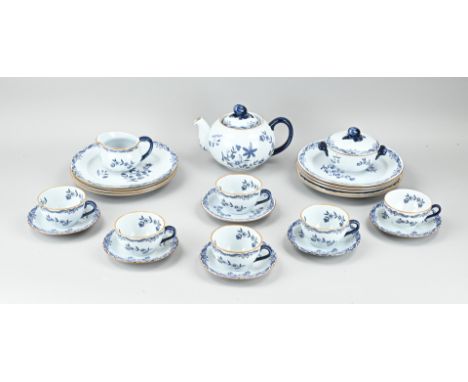Rörstrand Ost India breakfast set. Consisting of: Teapot, milk + sugar bowl, nine breakfast plates, six cups and saucers. Dim