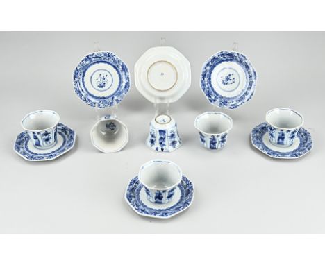 Six antique ceramic cups + saucers with chinoiserie decor + Kang Xi/geisha decor. Size: 6.5 - 14 cm. In good condition.