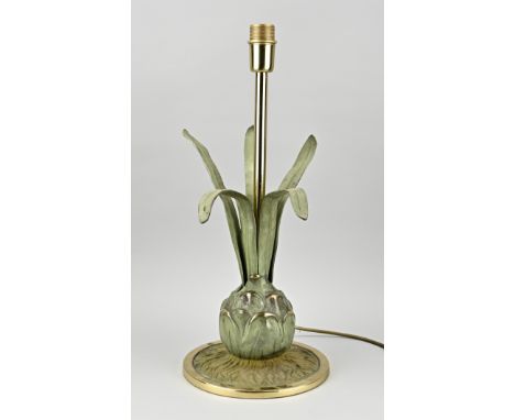 Heavy, bronze lamp base in pineapple shape. Second half 20th century. Dimensions: H 58 cm. In good condition.