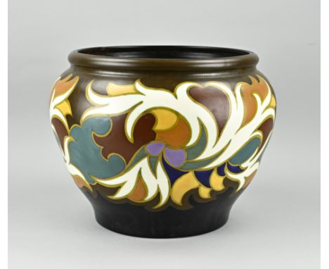 Antique Dutch Gouda earthenware flower pot. Zenith Percy. Circa 1910. Piece glued, otherwise good. Dimensions: H 26 x Ø 34 cm
