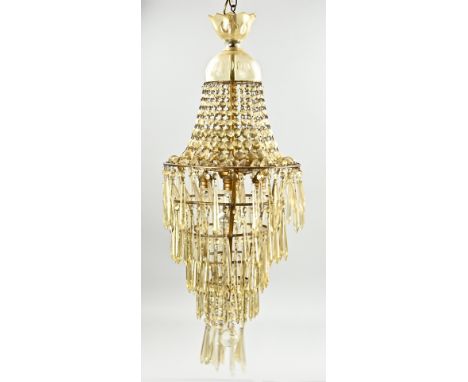 Large crystal chandelier with 4 lights. Mid 20th century. Size: 95 cm. In good condition.