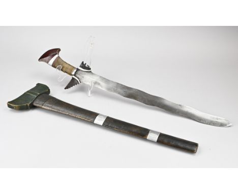 Antique Philippine kris, made of wood, various types of metal + handle covered with gut. Moro kris. 19th century. Size: 72 cm
