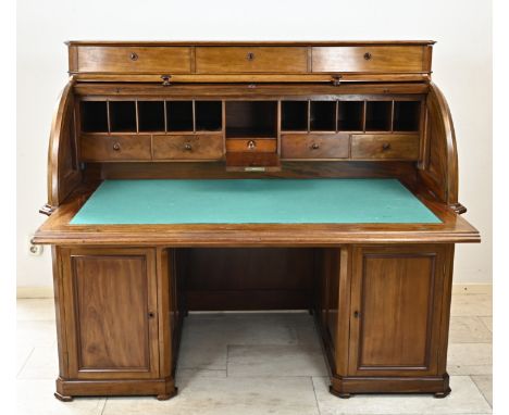 Beautiful solid mahogany roll-top desk. Biedermeier. Circa 1860. Back also entirely of mahogany. With pull-out worktop, with 