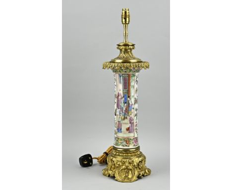 Large 19th century Chinese porcelain Cantonese vase lamp with Family Rose figures decoration + gilt bronze frame. Dimensions: