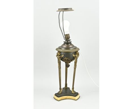 Antique 19th century bronze empire oil lamp base, Napoleon III. Later electrified. Dimensions: H 64 cm. In good condition.