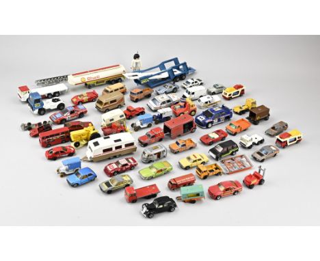Large lot of various toy cars. Including; Majorette, Mattel, Matchbox, Siku, Bburago. Size: 6 - 15 cm. In reasonable conditio