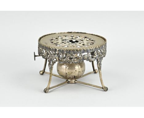 Beautiful silver stove, 833/000, round model, placed on 4 claw feet and decorated with floral decorated edges. Alkmaar, jl.:R