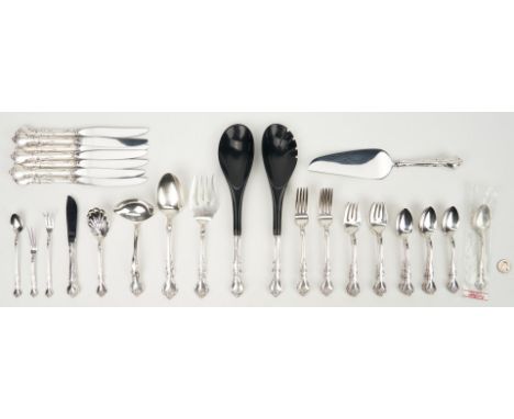 45 pieces Reed and Barton Savannah pattern sterling silver flatware, including 7 hollow handle dinner knives (9 1/8" L),&nbsp