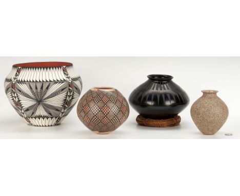 Four (4) Mata Ortiz/Casa Grande, Mexico and Native American Acoma pottery items. 1st item: Hilario Quezada (Mata Ortiz, Mexic