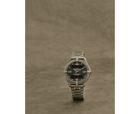 Breitling. Montre bracelet en titane affichage digital et analogique mouvement quartzBreitling. A titanium quartz analogue an