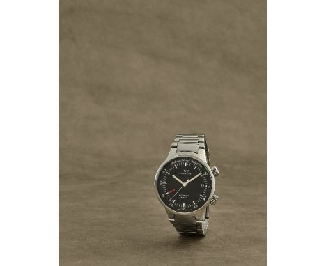 IWC. Montre bracelet en acier avec date et alarme mouvement automatiqueIWC. A stainless steel automatic calendar alarm bracel