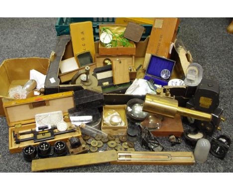 Scientific instruments - Victorian and early 20th century, Boley &amp; Lieinen clamp; various prisms; volt meter; milliamp me