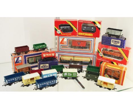 Hornby Dublo 32084 DI Tank Wagon 'Mobil'; another 32056 Mineral Wagon D2 (B.R.) both boxed; Hornby Railways rolling stock inc