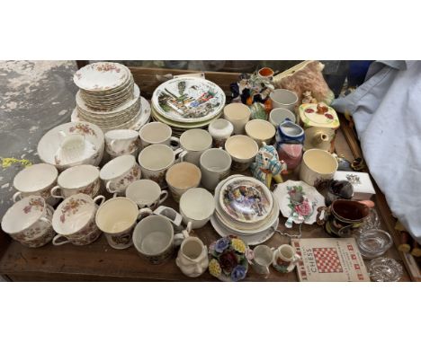 A floral decorated part tea service together with commemorative china, collectors plates etc 