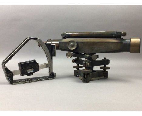 BRONZED BRASS STANLEY PATENT SURVEYORS LEVEL.engraved Stanley No. 11194, the reverse engraved Griensu Florida 118, in fitted 