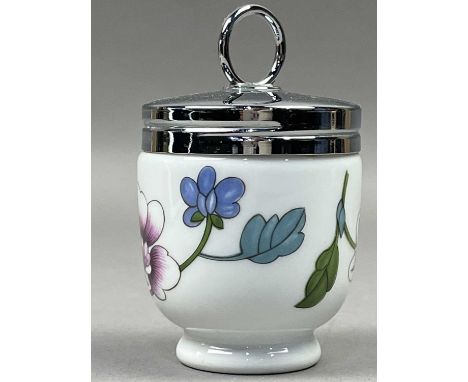 GROUP OF CERAMIC EGG CODDLERS