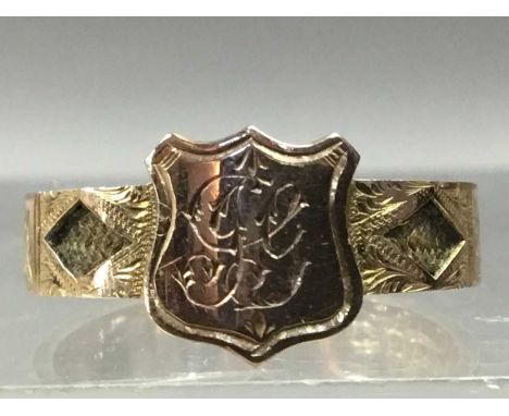 VICTORIAN NINE CARAT GOLD MOURNING RING