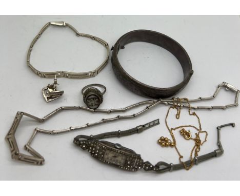 Hallmarked silver bangle, vintage ladies wristwatch and .925 silver bracelet, necklace, earrings etc. 