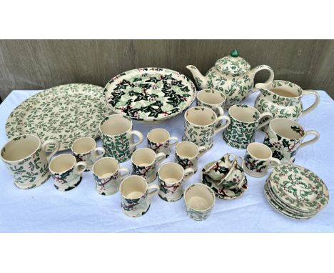 Emma Bridgewater Christmas ceramics to include teapot, mugs, miniature cups and saucers, jug, large plate 32.5cm and cake sta