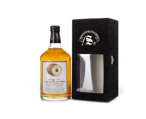 PORT ELLEN 1976 SIGNATORY VINTAGE AGED 22 YEARS Closed 1983. Port Ellen, Islay. Distilled 28 September 1976, matured in cask 