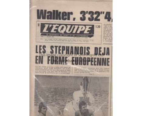 LEEDS 1975            Saint-Etienne v Leeds United (Friendly) played 30 July 1975 in Hamburg. Issue of the daily French footb