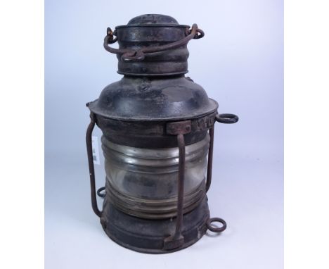 Cast metal ships navigation light, H40.5cm excluding carry handle   Condition Report   Click here for further images, conditi