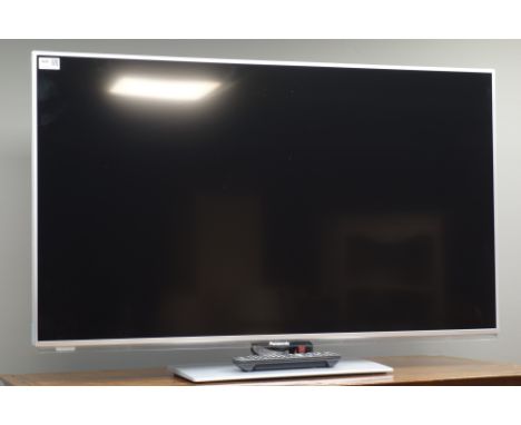 Panasonic TX-42E6B 42'' smart television with remote (This item is PAT tested - 5 day warranty from date of sale)   Condition