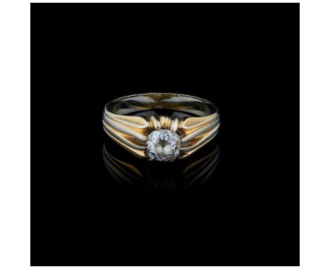 A ringGoldSet with antique brilliant cut diamond of approximately 0,61 ct. (5,65x5,40x3 mm)Mid-20th centuryUnmarked(signs of 