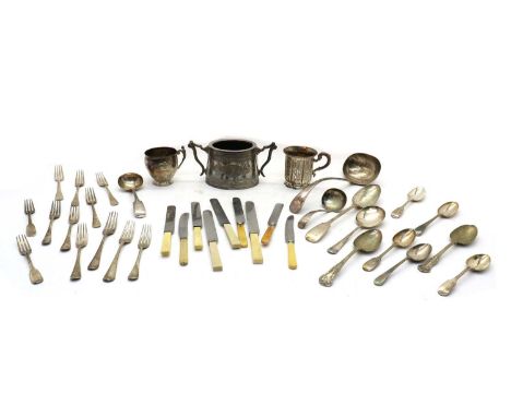 A Victorian silver christening mug, by A B Savory &amp; Sons, 1855, with acanthus capped handle and gilt interior,9.5cm hight
