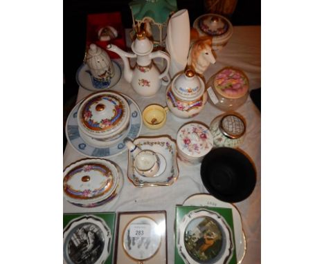 Various small trinket jars, pots and ornamental dishes, etc.