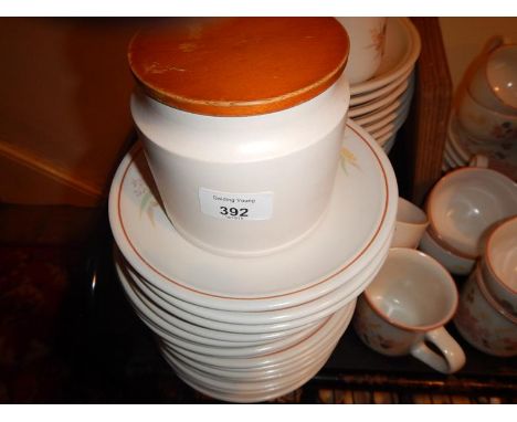 A large service of Boots Hedgerose dinner, tea and coffee ware.