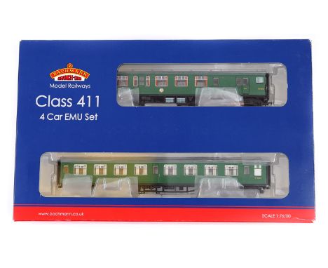 A Bachmann Model Railways OO class 411 4 Car EMU Set (31-427Z). An example produced for Modelzone. Comprising a Southern Regi