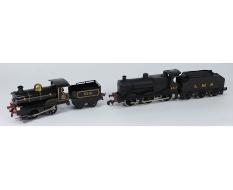 Meccano Ltd a repainted clockwork 0-4-0 locomotive No 2710: with six wheel tender in black Lancashire & Yorkshire livery, tog