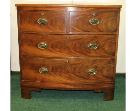 Geo III mahogany bow front chest of 2 short over 2 long drawers on bracket feet, height 90cm x width 90cm