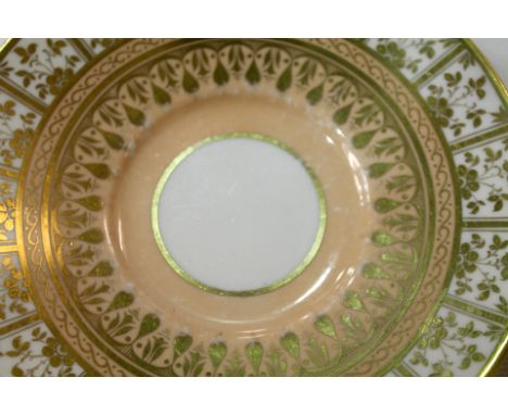 Worcester, Flight, Barr & Barr trio of tea cup, coffee cup & near matching saucer, each decorated in pink & gilt neo-classica