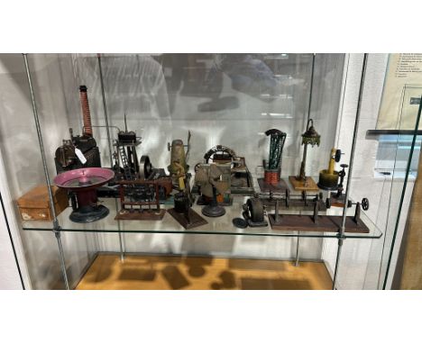 Großes Blechspielzeug-Konvolut, bestehend aus: 1x Dampfmaschine DRGM Nr. 47505 (wohl ErnstPlank, 20/30er J.), dazu 2 versch. 