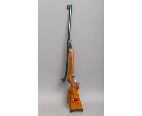 Wettkampf Luftgewehr "Walther LGV", Cal. 4,5 m. Diopter Visier u. Laufmantel. Sehr guterAllgemeinzustand, funktional, ehemals