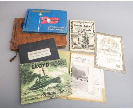 Konvolut von Schriftstücken und Fotos (2. WK), u. a. Fotos, Schriftliches, "ArtillerieSchulschiff Brummer" (Fotoalbum), "Zur 