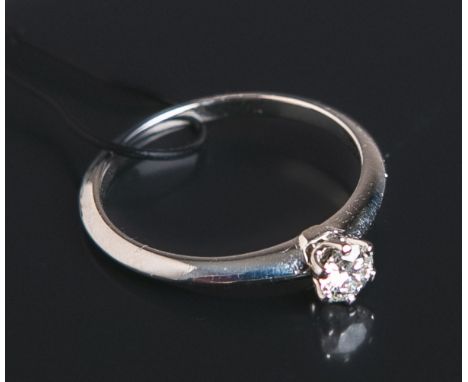 Solitärring / Verlobungsring Platin (Tiffany u. Co.), besetzt m. 1 Diamant imBrillantschliff von 0.22 ct/vs1/I, innens. gravi