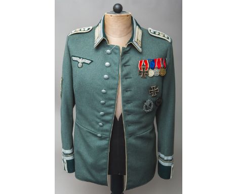 Uniformrock / Waffenrock Offizier Inf. Rgt. 65, m. Ordensbehang, EK 1. Kl., Ordensspange,EK II, Med. 4 Jahre Dienste, Med. 13