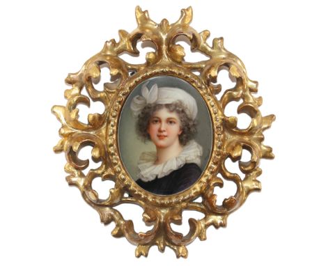 Portrait: Portrait der Malerin Louise-Élisabeth Vigée-Lebrun nach ihrem Selbstbildnis von 1790. Porzellan. 8,5 x 7 cm. Gerahm