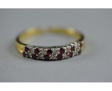 AN 18CT RUBY AND DIAMOND RING, ring size Y, approximate size 5.1 grams