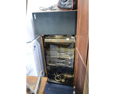 A VINTAGE AKAI COMPONENT HIFI IN CABINET, including an AP-D33 turntable, a AM-U22 amplifier, an ATK22L tuner, a CS-F9 cassett