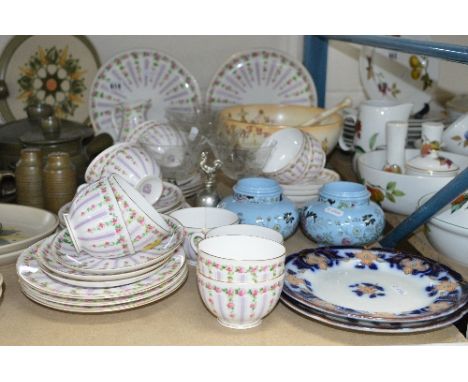 ROYAL WORCESTER TEAWARES, decorated with roses (40) (s.d), a Crown Devon 'Etna' footed bowl and spoon, glasses etc 